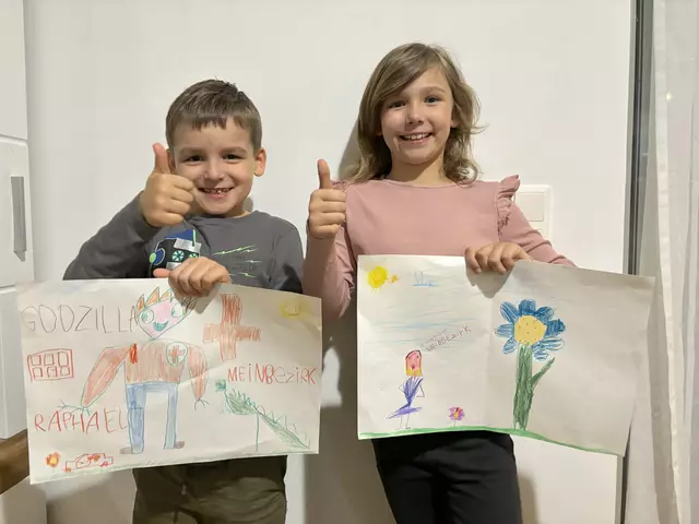 Traumberufe gezeichnet: Raphael will als Paläontologe Godzilla entdecken und Aurora als Gärtnerin die schönsten Blumen züchten. | Foto: Ivonne Thiem