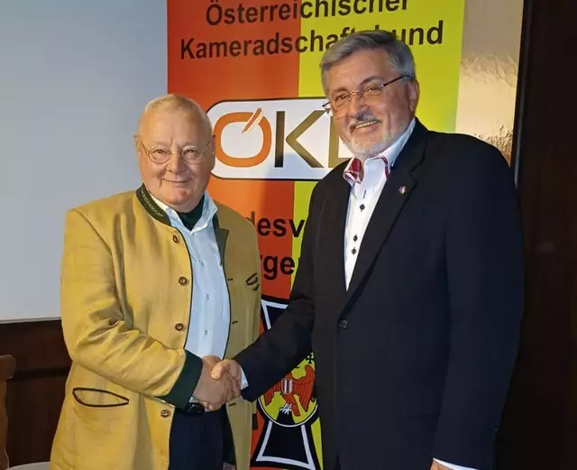 Brigadier Josef Paul Puntigam und Bezirksobmann Leonhard Pint beim "Breinwirt"