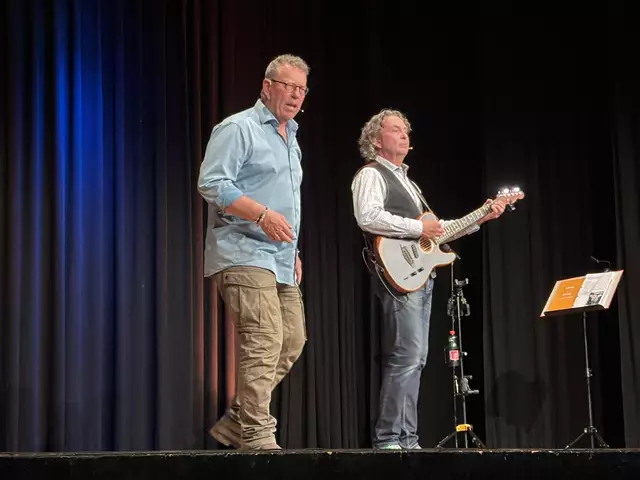 Herbert Steinböck und Thomas M. Strobl in Bestform – die Pointen saßen! | Foto: Alexandra Goll