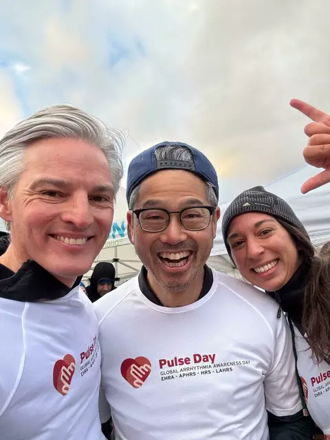 Lukas Fiedler, Sekretär der ÖKG (links), selbst Teilnehmer des Laufs, wertete die hohe Beteiligung als wichtigen Schritt, um mehr Bewusstsein für Risiken wie Herzrhythmusstörungen zu schaffen. | Foto: Pulse Day Run