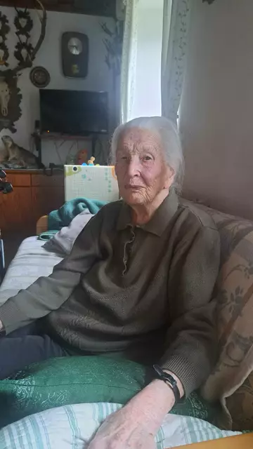 Berta Kniewasser aus Spital am Pyhrn erzählt über ihre Kindheit und Jugend - Jahre, welche  vom Krieg überschattet wurden. | Foto: Marion Aigner