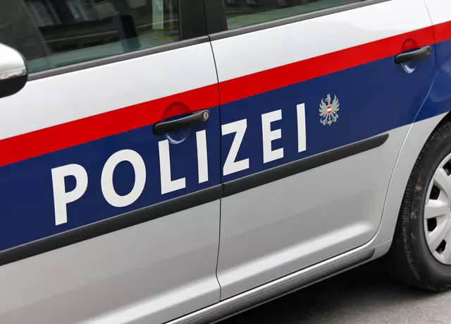 Am Montag am Nachmittag kam es auf der L14 zwischen Mühlbach und Mittenwald zu einem Frontalzusammenstoß zwischen zwei PKWs. Auslöser für den Unfall waren die schlechten Straßenbedingungen. | Foto: Polizei (Symbolbild)
