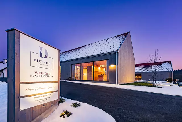Ganzjährigen Genuss verspricht das Weingut-Buschenschank Dietrich. | Foto: Dietrich-Werner Krug