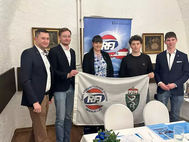 LAbg. Robert Mörth mit Niklas Steiner-Trojer, Tamara Ketschler, Kajetan Ulm und Jan Rohatsch vom RFJ Gratwein-Straßengel. | Foto: privat