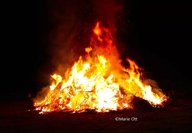 Osterfeuer 2025, Graz-Umgebung, Seiersberg-Pirka