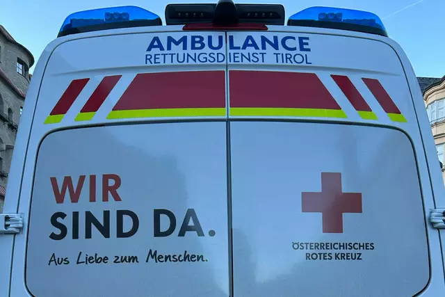 Am Montag am Nachmittag kam es auf der L14 zwischen Mühlbach und Mittenwald zu einem Frontalzusammenstoß zwischen zwei PKWs. Auslöser für den Unfall waren die schlechten Straßenbedingungen. | Foto: SKN (Symbolfoto)
