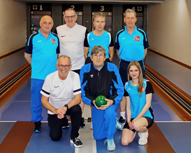 Die Mannschaft der SPG Hallwang-Paris Lodron kann die Meisterschaft in der 2. Salzburger Landesliga in den letzten beiden verbleibenden Spielen für sich entscheiden. | Foto: SPG Hallwang-Paris Lodron