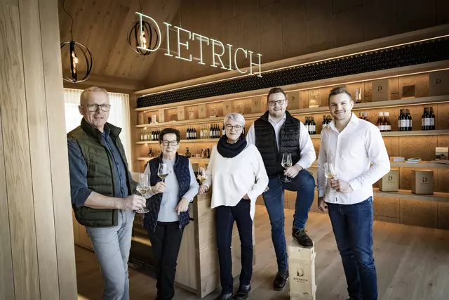 Die Familie Dietrich ist bekannt für Ihre Gastfreundschaft im neuen Buschenschank, der ganzjährig geöffnet ist. | Foto: Dietrich-Werner Krug