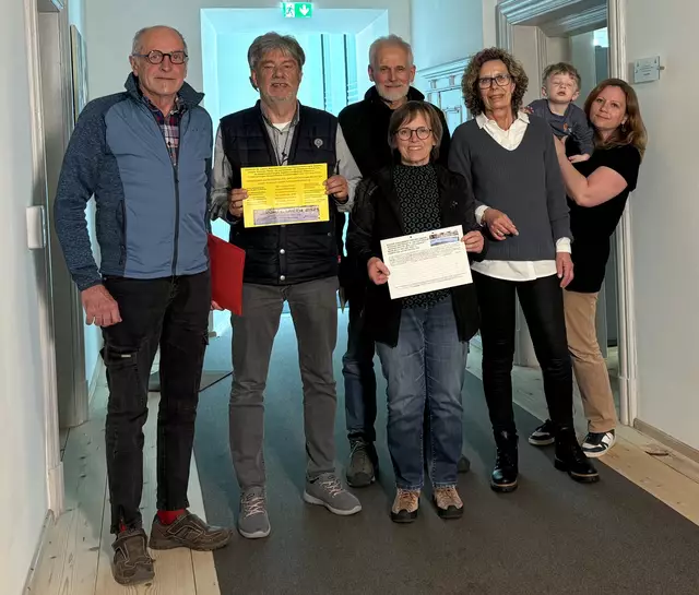 Mit der Unterschriftenaktion will das Transitforum das Land Tirol zum Umdenken in Sachen Fernpass-Pläne bewegen.