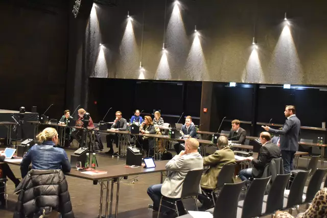 „Was wie Postenschacher aussieht, wie Postenschacher klingt und wie Postenschacher riecht, das ist am Ende auch Postenschacher“, sagt Christofer Ranzmaier (FPÖ Kufstein).  | Foto: Barbara Fluckinger