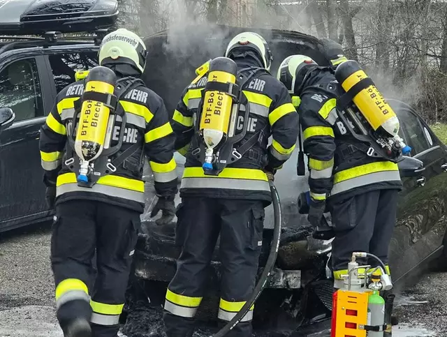 In Mürzzuschlag brach in einer Werkstatt Feuer aus, das letztlich von der Feuerwehr gelöscht werden konnte. | Foto: Betriebsfeuerwehr voestalpine Böhler Bleche