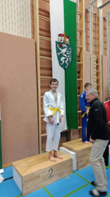 Simon Stadler bei der Siegehrung. | Foto: SVML Sektion Judo