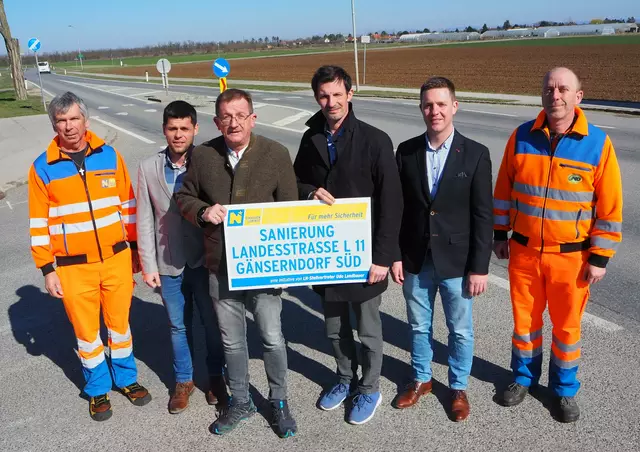 Werner Huber, Raphael Turetschek, Landtagsabgeordneter Dieter Dorner, Bürgermeister Rene Lobner, Gernot Poyss und Andreas Berthold  | Foto: Land NÖ