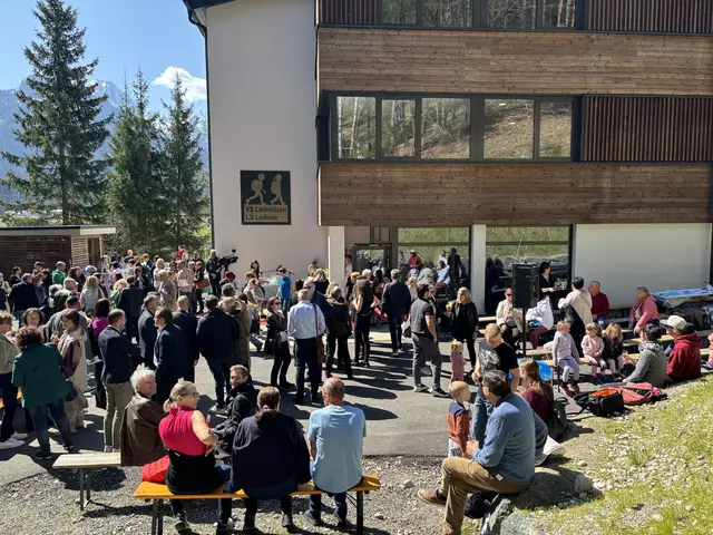 Bei der Eröffnung war viel los.  | Foto: MeinBezirk.at