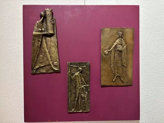 Viele Bronzekunststücke können derzeit im Museum im Rathaus (MiR) Gleisdorf besichtigt werden. | Foto: MeinBezirk/Hofmüller