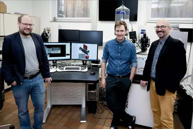 Die Leobener Materialphysiker Michael Meindlhumer, Markus Alfreider und Daniel Kiener (v. l.) vom Department Werkstoffwissenschaft der Montanuniversität Leoben. | Foto: Daniel Kiener