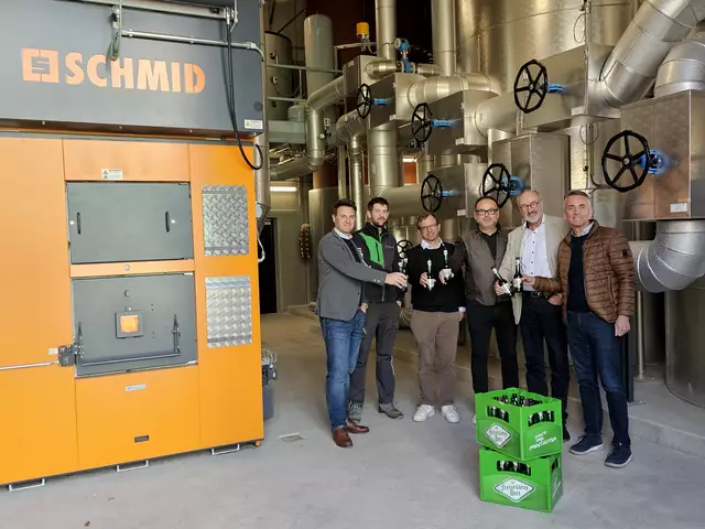 Von links: Geschäftsführer Paul Steininger, Instandhalter Reinhard Abfalter, Niko Huber (Huber Wärmetechnik), Anton Saurer (Schmid Energy), Walter Flad (Technisches Büro Weihenstephan) und Braumeister Johannes Leitner.

 | Foto: Freistädter Bier