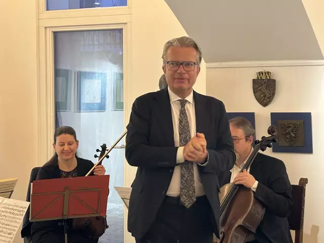 Auch der 2. Landtagspräsident Christopher Drexler wohnte der Eröffnung bei. | Foto: MeinBezirk/Hofmüller