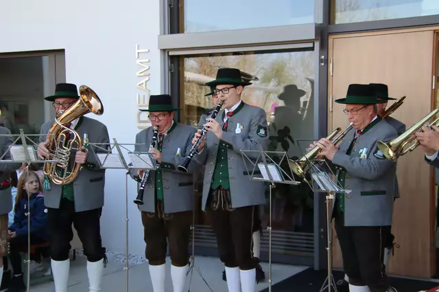 Der Musikverein Burgau spielte. | Foto: Martin Wurglits