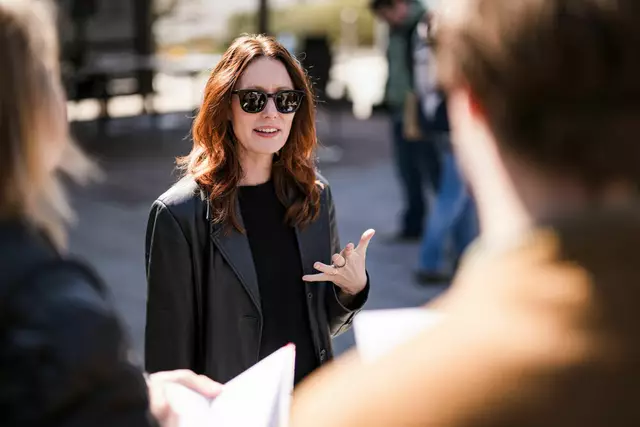 Schauspielerin Lavinia Wilson im Gespräch mit MeinBezirk. | Foto: ServusTV/Sebastian Marko