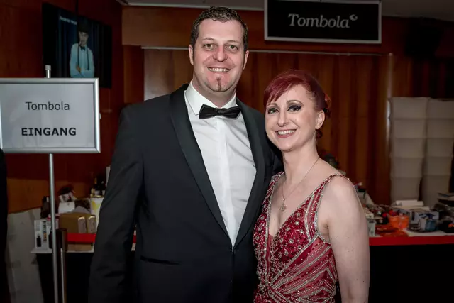 Tanzprofi Iris Huber zeichnete für die Polonaise verantwortlich.