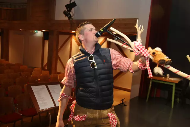 Als Gabalier trat Franzi Allerberger in Aktion.