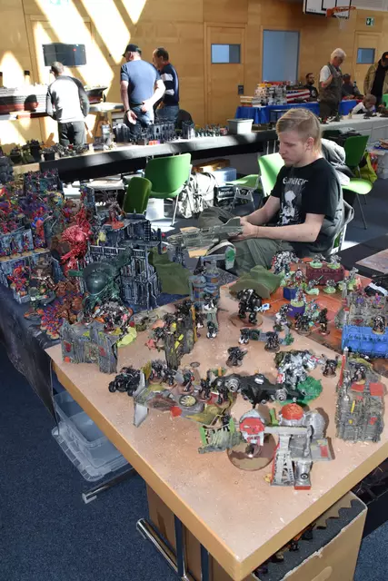 Der Trend beim Modellbau-Nachwuchs geht in die Gamer-Szene, hier gab es auf den Ausstellungsflächen reichlich zu erleben.