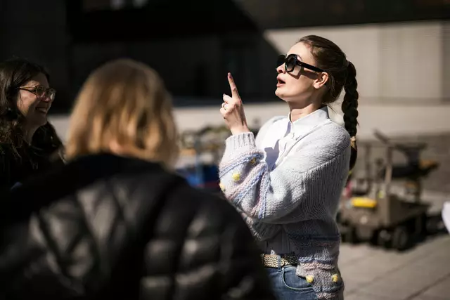 Philine Schmölzer im Gespräch mit der Presse. | Foto: ServusTV/Sebastian Marko