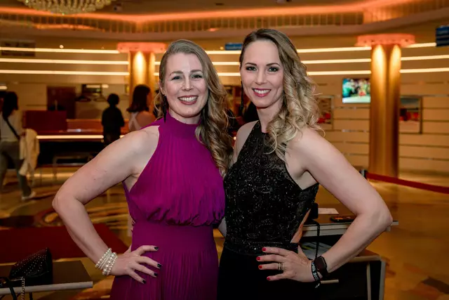 Das Führungsduo des zwölfköpfigen Ballkomitees: Irina Löscher und Kathrin Thaler.