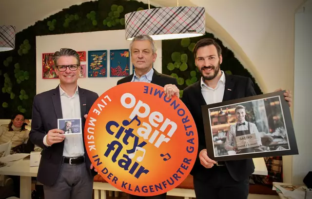 WK-Bezirksstellenobmann Klagenfurt Franz Ahm, Wirtschaftsstadtrat Max Habenicht und Stefan Sternad (WK-Obmann der Fachgruppe Gastronomie) präsentierten letzten April das Maßnahmenpaket. | Foto: MeinBezirk.at