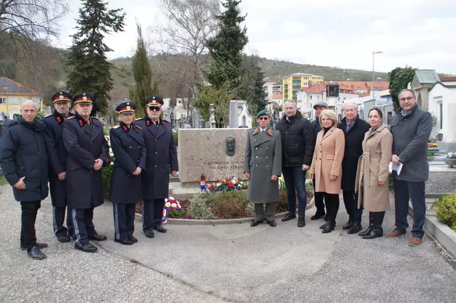 Mit der Gedenkfeier für die Opfer des "Massakers von Stein" setzte die Stadt Krems ein sichtbares und nachwirkendes Zeichen des Erinnerns und der Solidarität.