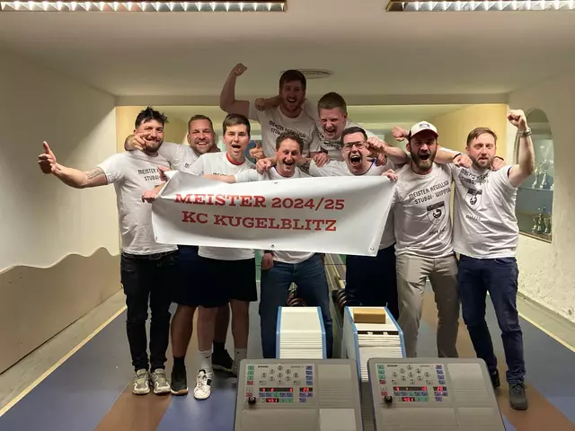 Riesenfreude beim KC Kugelblitz, der mit dem Titelgewinn den Serienmeister EC Neder entthronte. | Foto: KC Kugelblitz