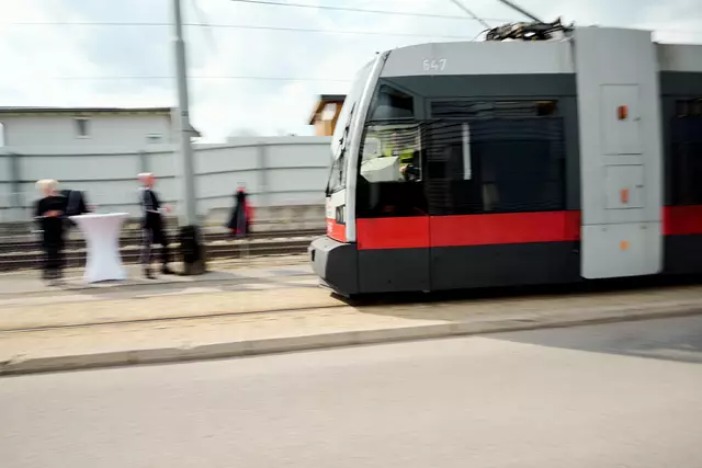 Wie schnell sind 20 km/h? Das mussten die Teilnehmenden auch ohne Tracho einschätzen können. | Foto: Wiener Linien/Barbara Wirl