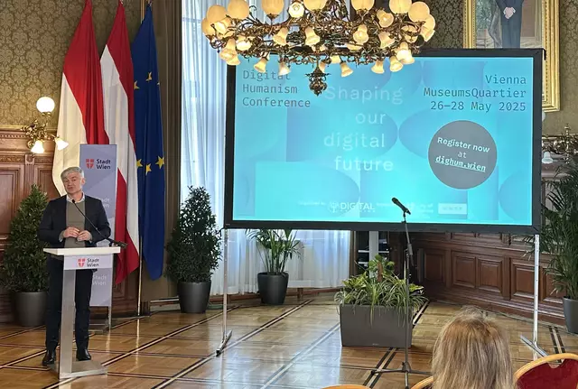 Diskutiert wird mit Expertinnen und Experten aus Wissenschaft, Technologie, Politik und Zivilgesellschaft über die Auswirkungen digitaler Technologien.  | Foto: Vanessa Zrzavy/ MeinBezirk 