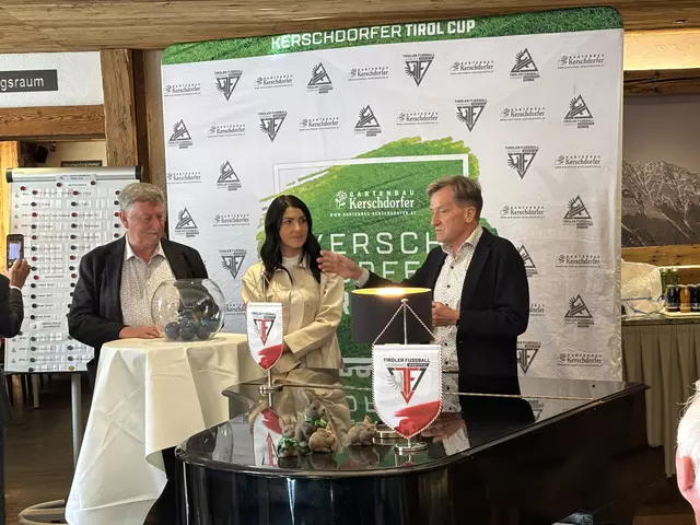 Sepp Geisler nutzt die Gelegenheit für ein Gedenken an die sportlichen Leistungen von Hans Eigenstiller. | Foto: MeinBezirk