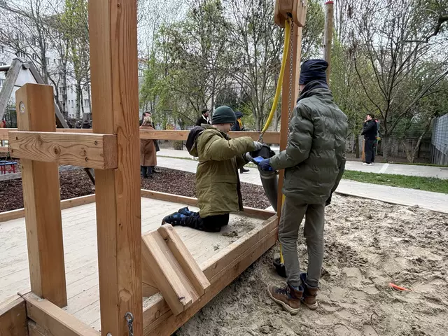 Mit einem neuen Sandaufzug können Kinder mit und ohne Behinderung künftig noch besser zusammenspielen. | Foto: Nathanael Peterlini/MeinBezirk