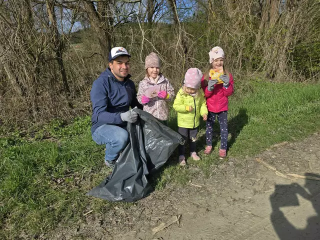 Auch in Oberwart wurde fleißig Müll aufgesammelt - schon die Jüngsten machten fleißig mit. | Foto: Stadtgemeinde Oberwart