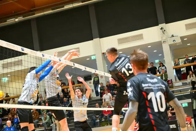 Trotz toller Stimmung in der Zwettler Stadthalle gelang es den Waldviertlern nicht, ihr Spiel durchzusetzen. | Foto: Union Volleyball Raiffeisen Waldviertel