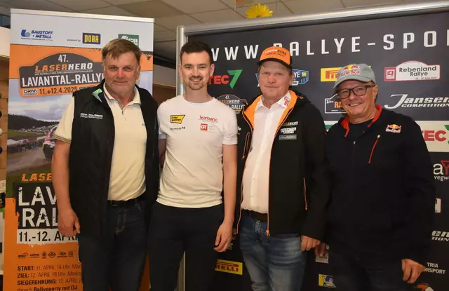 v.l. Albert Stückler (Auto Dohr), Michael Lengauer, Obmann Helmut Klösch, Raimund Baumschlager | Foto: Harald Illmer