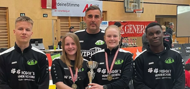 Trainer Dieter Vodovnik mit seinen vier Schützlingen des KSV Söding in Klaus | Foto: KSV Söding