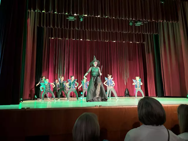 Am vergangenen Wochenende zeigten die Tänzerinnen der Albert Reiter Musikschule in Waidhofen/Thaya ihr Können. "Die Reise nach Oz" begeisterte die Zuschauer im Stadtsaal. | Foto: Kerstin Freisleben