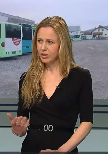 Busunternehmerin Sabine Zuklin-Pollany meint: "Sind Verkehrslotsinnen und Verkehrslotsen umsichtig und regeln nach Lastrichtung, funktionieren Baustellen sehr gut. Wird weniger umsichtiges Personal eingesetzt, dann hört man es meist im Radio." | Foto: ZuklinBus GmbH