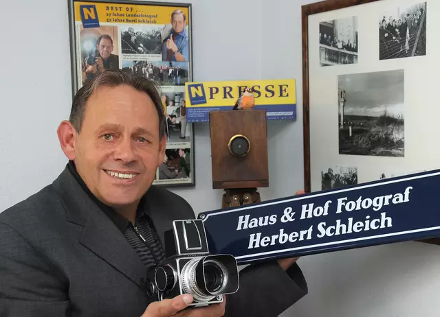 Eine Legende als Pressefotograf - Herbert Schleich aus Deinzendorf. | Foto: Wolfgang Hanousek