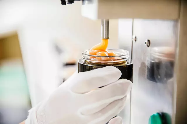 Eine Marke, die die Kraft der Natur mit modernster Wissenschaft vereint, um einzigartige Pflegeerlebnisse zu schaffen und der Haut das zu schenken, was sie wirklich braucht. | Foto: Vinoble Cosmetics