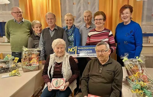 20 begeisterte Kartenspieler der Ortsgruppe Bergland-Petzenkirchen trafen sich im Gasthaus Nabegger zu einem unterhaltsamen Turnier. | Foto: NÖ Senioren