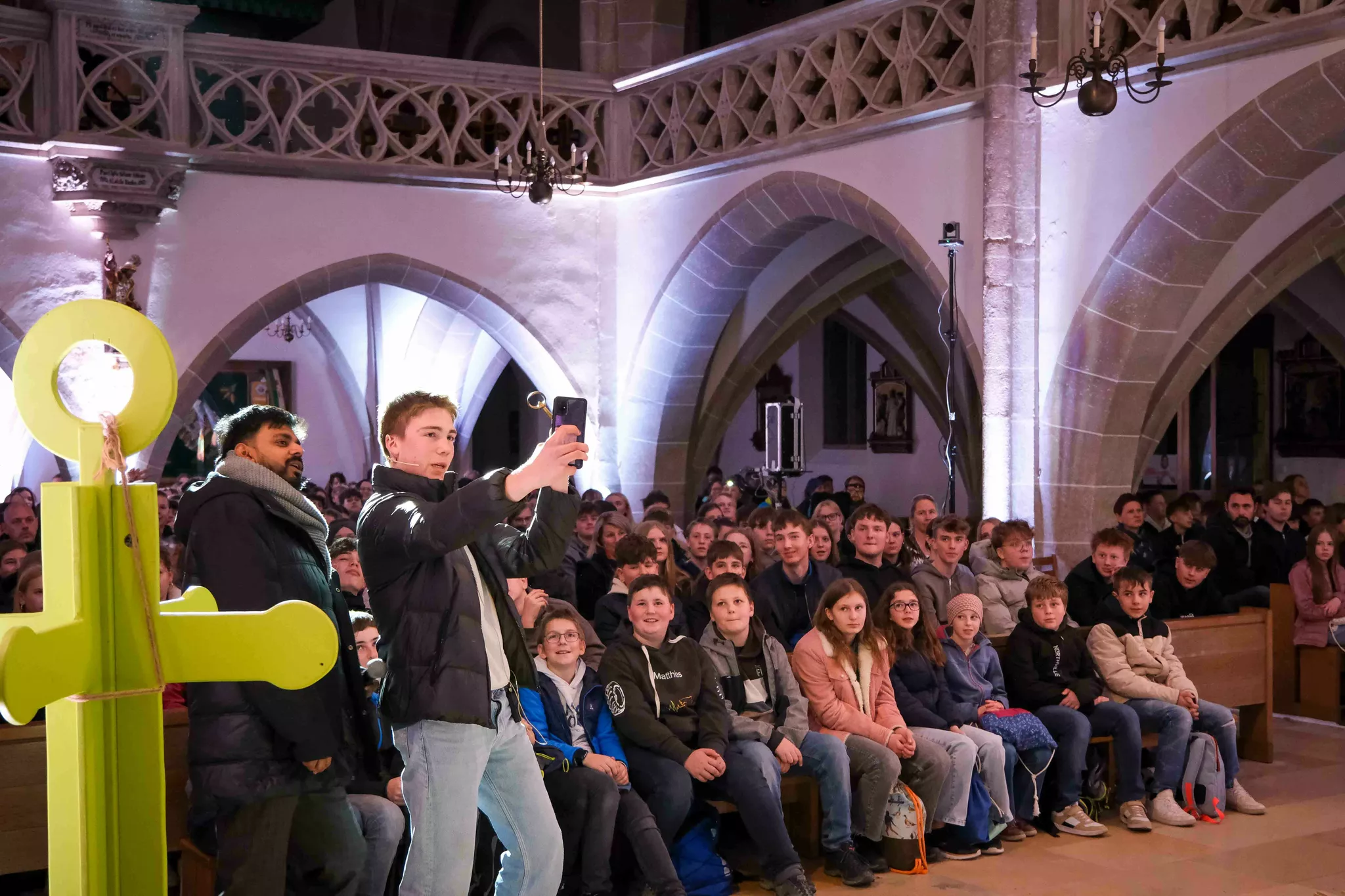 Pfarrkirche 400 Firmlinge bei der SpiriNight in Bad Leonfelden