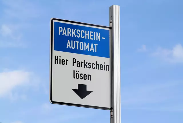 Mit 1. Juni dieses Jahres wird das Parken in der Ostbuch gebührenpflichtig. (Symbolfoto) | Foto: stock.adobe.com/at/Daniel Ernst 