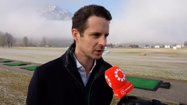 "Derzeit bringen wir das Gut Altentann für die DP World Tour auf den modernsten Stand. Dazu gehört, dass wir Drainagen überholen, die Driving Ranch auf Vordermann gebracht haben, oder die Abschläge weiter nach hinten verlegt haben. Damit wird eine Ausdehnung des Platzes erzielt", erklärt der Golfpräsident Karl Czernin. | Foto: Stefan Schubert