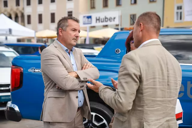 Thomas Marichhofer organisiert die Brucker Autoschau. Er ist Landesinnungsmeister der Fahrzeugtechniker und Wirtschaftskammerobmann. | Foto: Ekatarina Paller