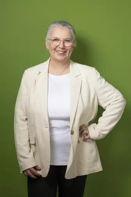 Karin Prauhart wünscht sich ein grüneres Hernals.  | Foto: Grüne Hernals